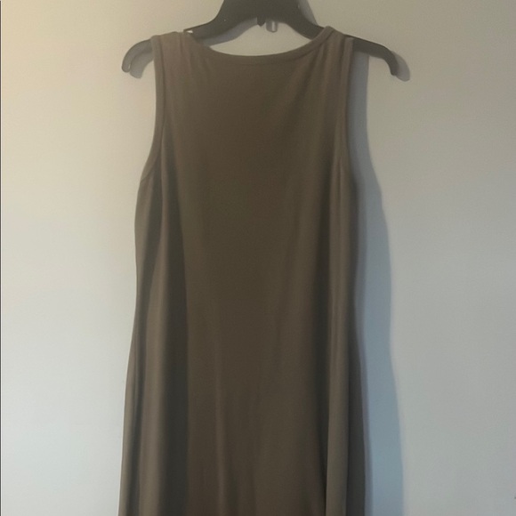 Casual Green Maxi Sheath Dress with Scoop Neck - Picture 4 of 5